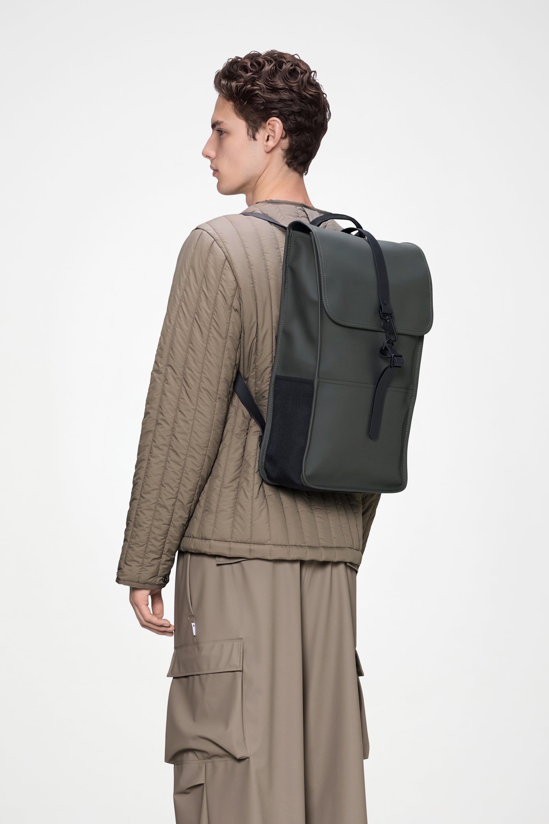 RAINS Backpack Dark Grey 18L H50 x D12 x W30 cm Backpack