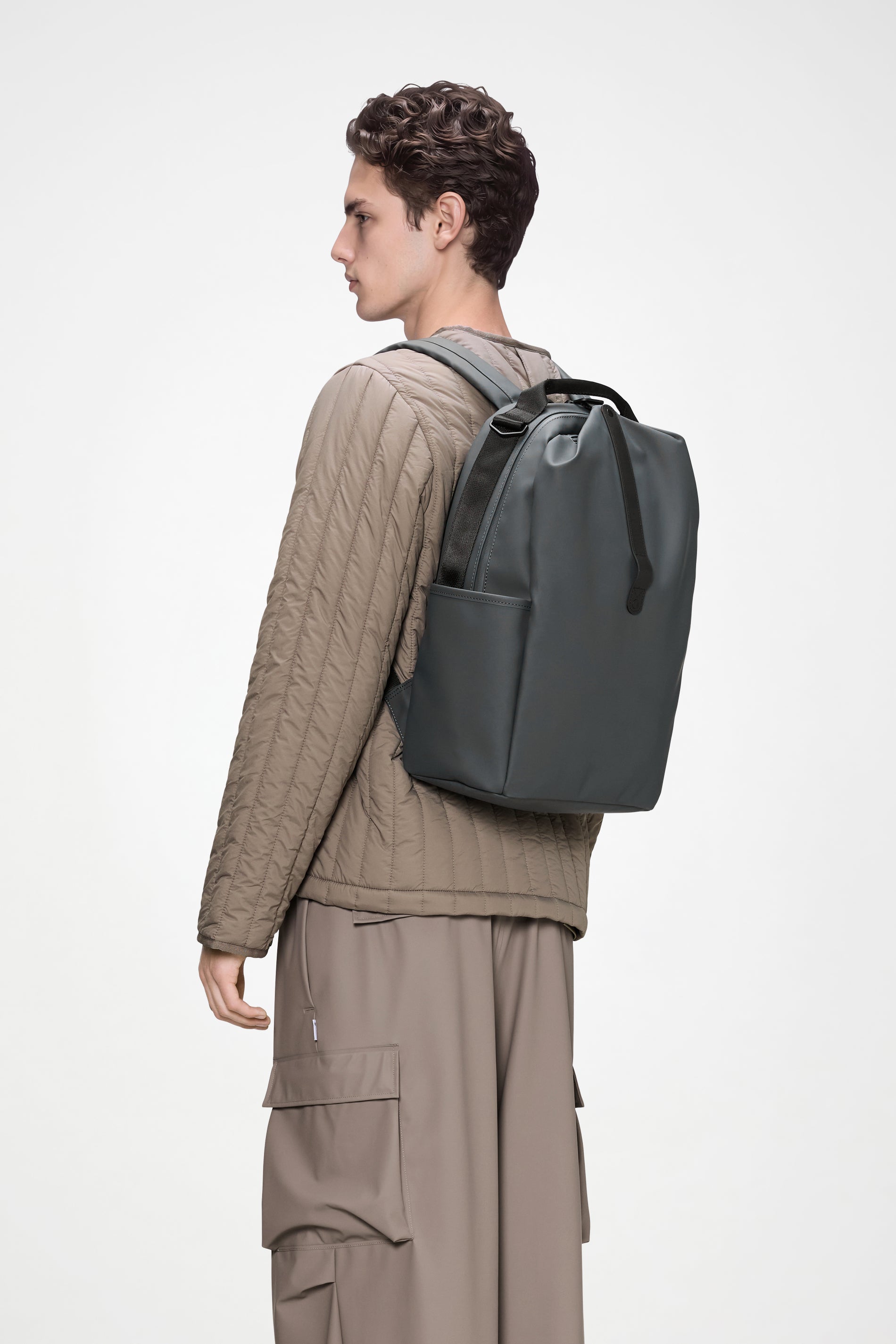 RAINS Clip Front Backpack Dark Grey 21L H44 x D16 x W30 cm Backpack