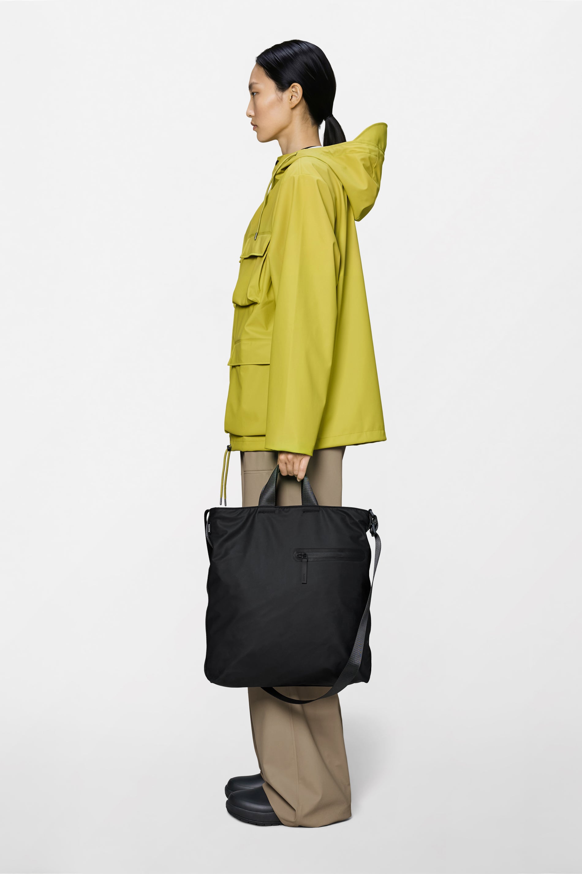 RAINS Dash Tote Bag Black 16L H40 x D11 x W38 cm Tote