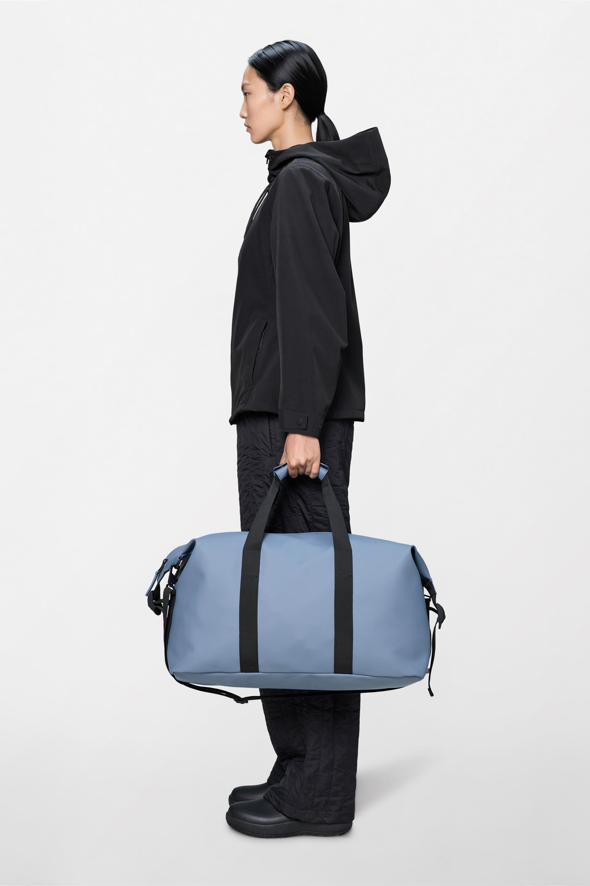 RAINS Hilo Weekend Bag Blue Dusk 36L H27 x D26 x W52 cm Weekender