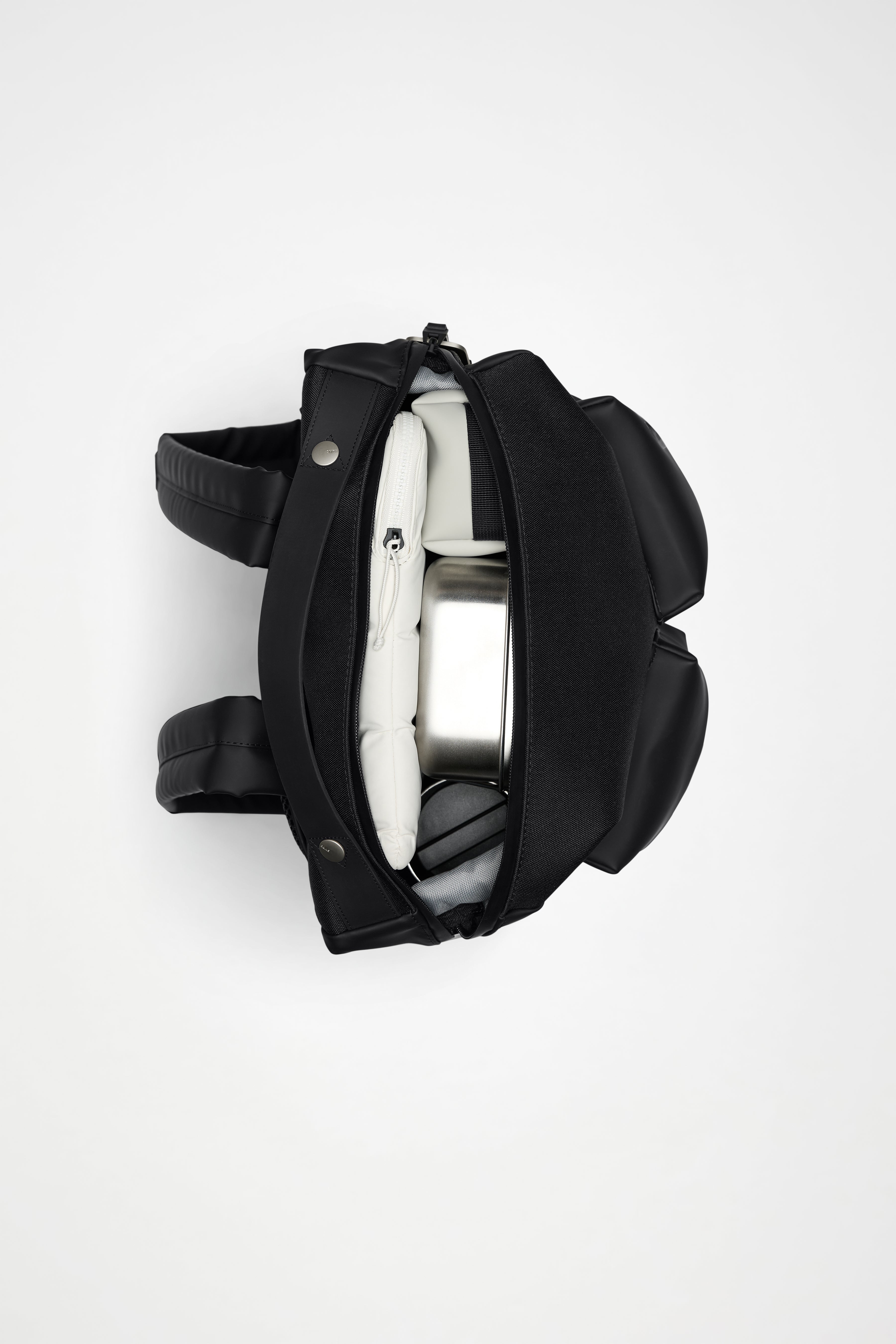 RAINS Otaru Backpack Black 18.50L H42 x D14 x W30 cm Backpack