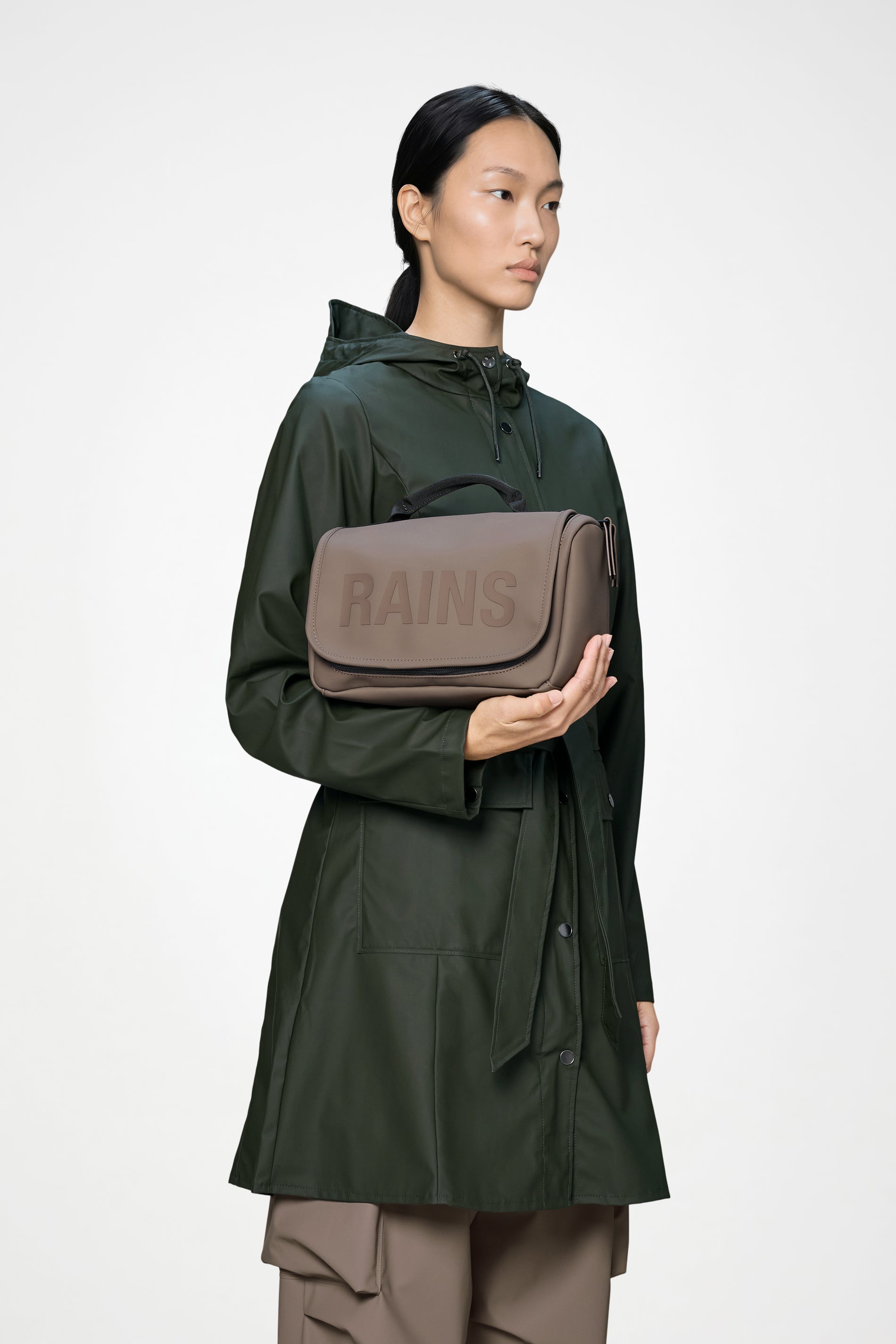 RAINS Texel Wash Bag Cinder 5.50L H18 x D12 x W26 cm Wash Bag