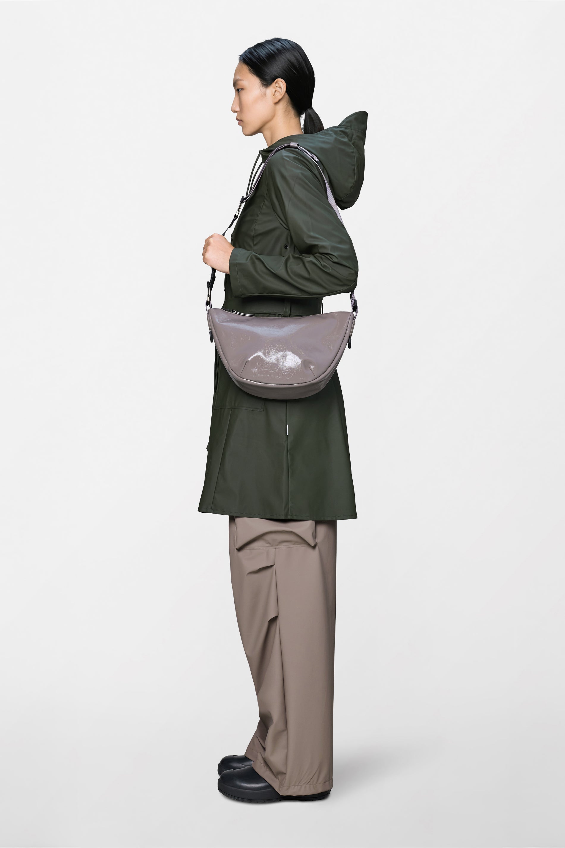 RAINS Valera Shoulder Bag Cinder Glaze 7.70L H22 x D10 x W35 cm Crossbody