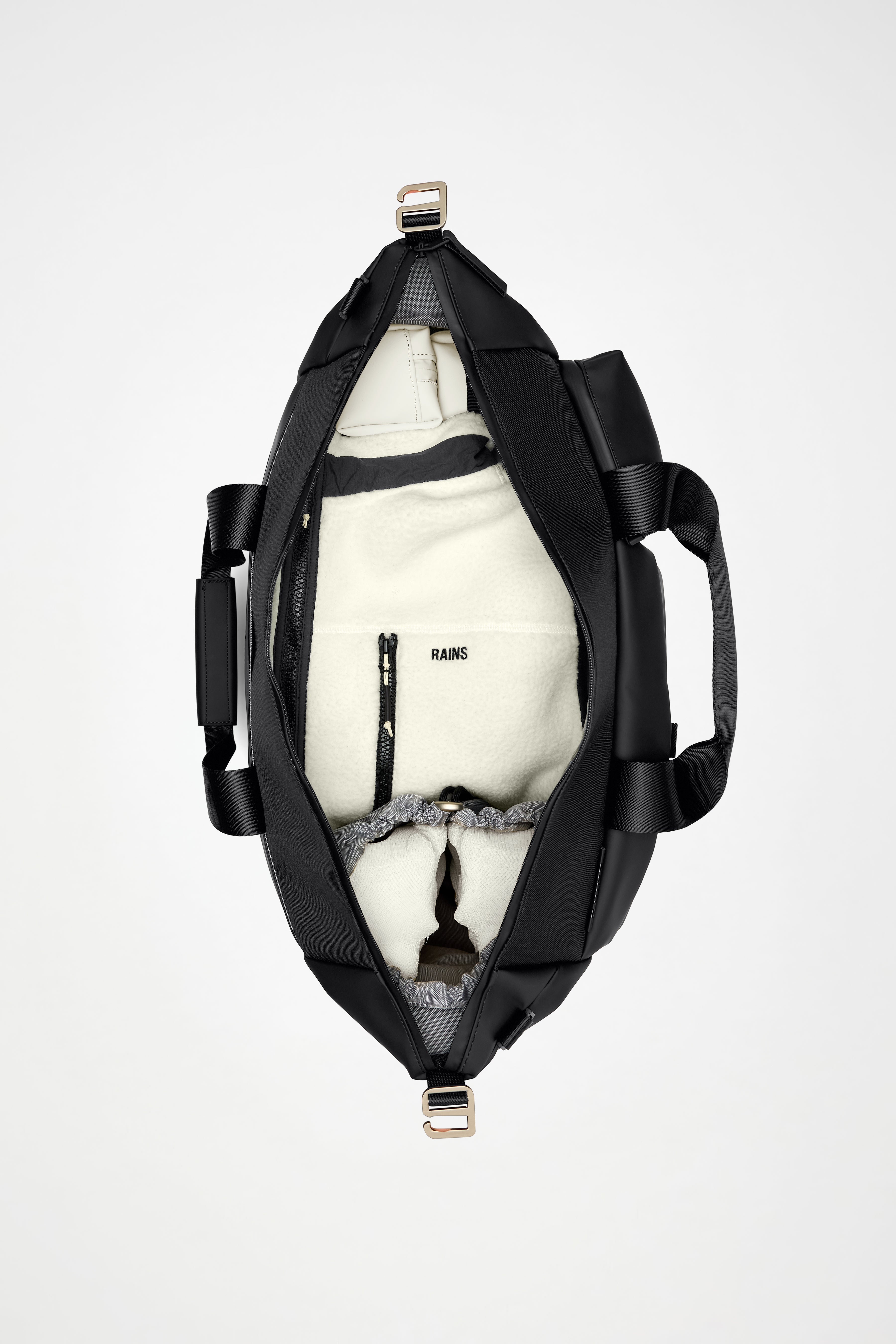 RAINS Otaru Weekend Bag Black 51L H32 x D22 x W52 cm Weekender